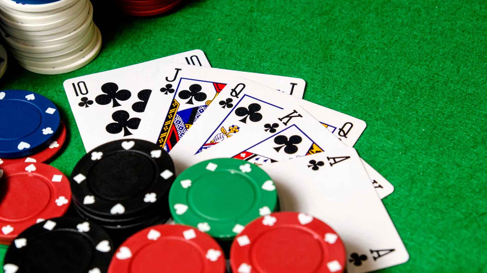 Slot Bertema Dunia Gua dan Batu Permata