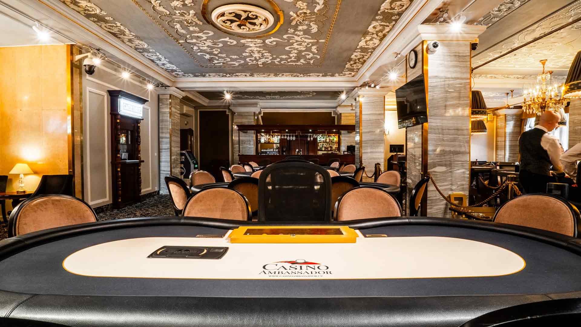 Kasino Glamor dan Pesona Wanita Emas